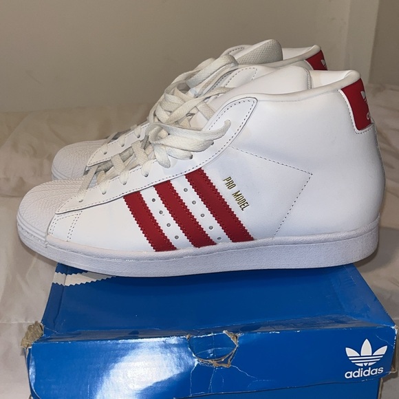 Adidas Pro Model White and Red High-Tops - Picture 2 of 7